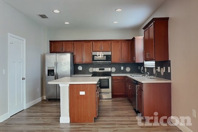 Photo - 7105 Feather Wood Dr