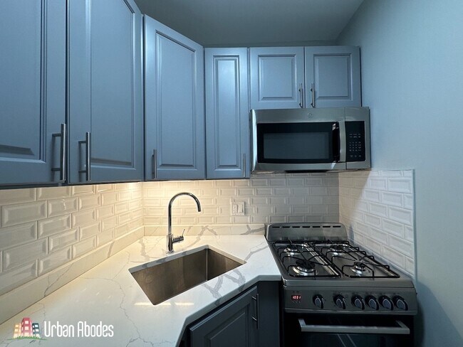 Photo - 515 W Belmont Ave Unit A09C