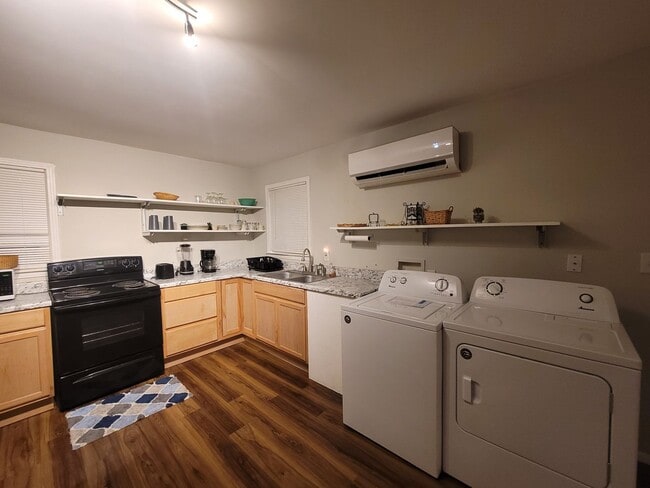 721 E High St Unit A