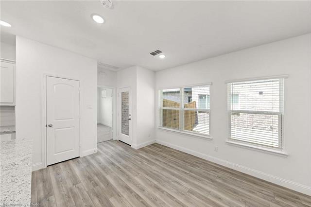 Photo - 217 Griffith Dr