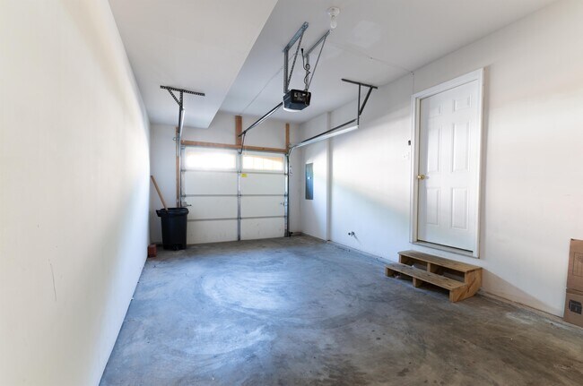 Photo - 114 Ben Blvd