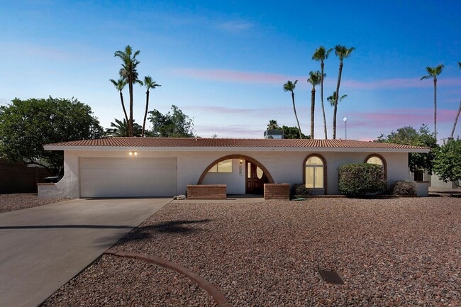 Charming 3BR House in Scottsdale with new ... - Charming 3BR House in Scottsdale with new ...
