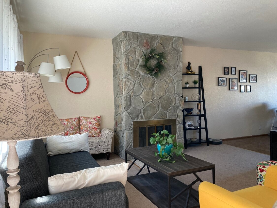 Photo - 6211 Telegraph Ave (Oakland, CA)