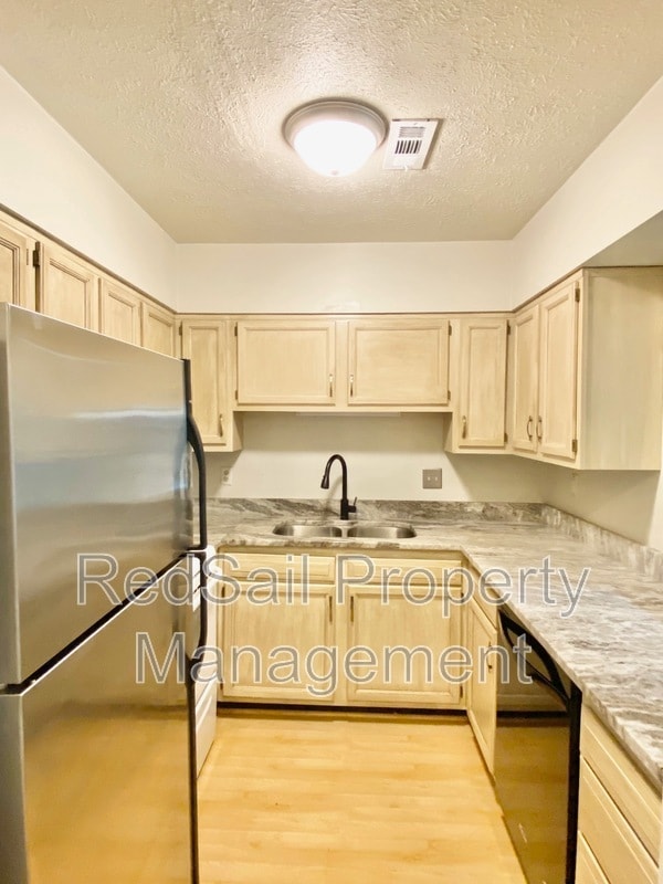 Photo - 21 Sidewinder Ct