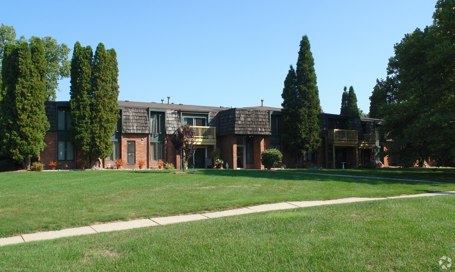 Cambridge Manor - Cambridge Manor Apartments