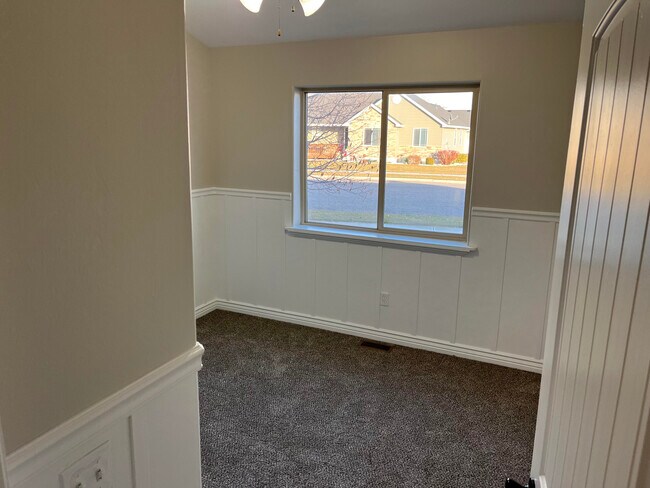 Photo - 3700 Merlin Dr