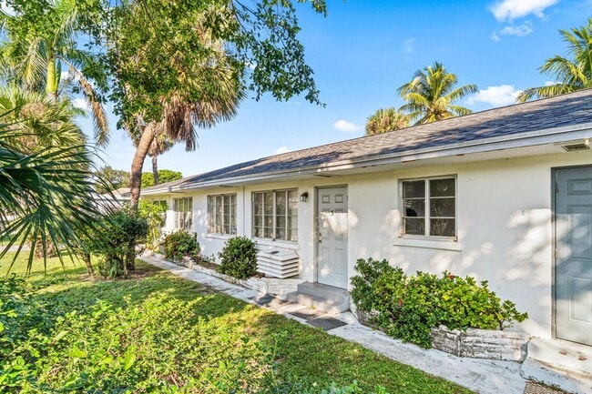 Photo - 211 Sunrise Ave