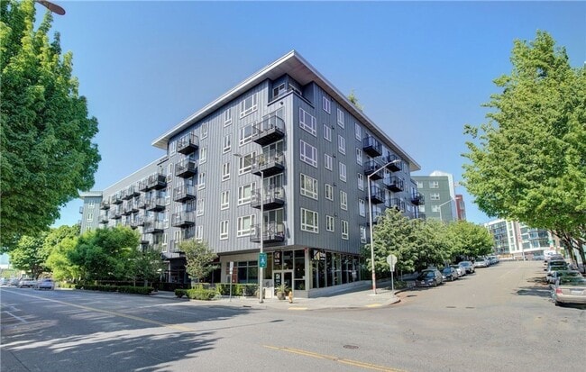 Building Photo - SEATTLE WATERFRONT CONDO FOR RENT w VIEWS!