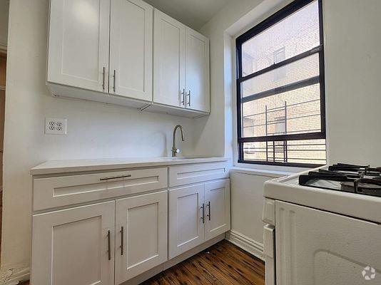 Building Photo - 2 bedroom in Bronx NY 10467 Unit 3C Rental