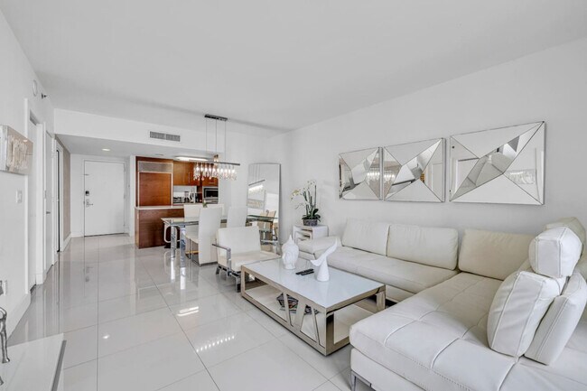 Photo - 485 Brickell Ave Unit SI ID1520389P