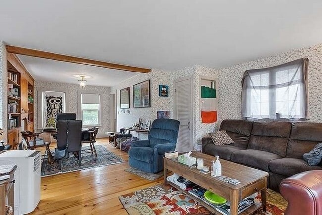 Photo - 80 King St
