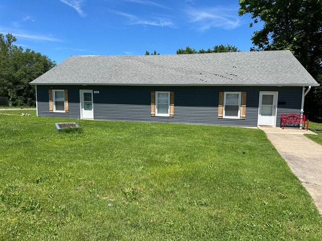 Building Photo - 466 McPhail St