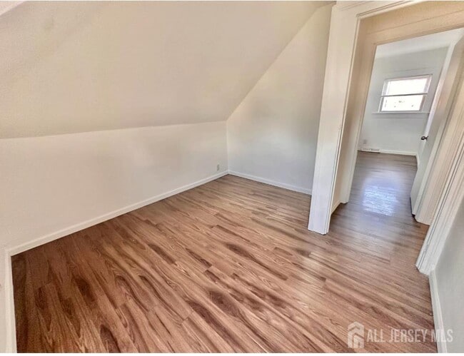 Photo - 121 Kossuth St Unit 2
