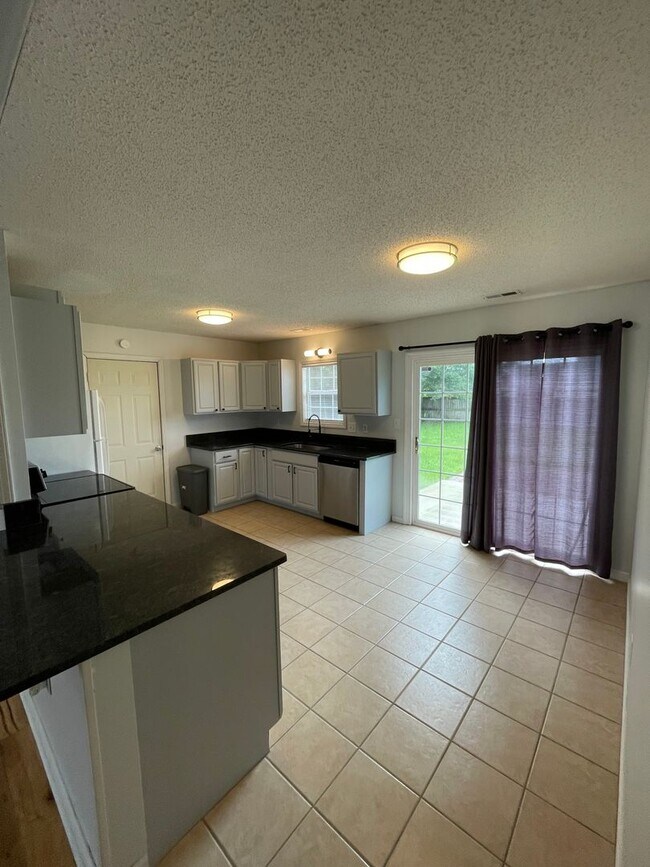 Photo - 164 Glenwood Dr