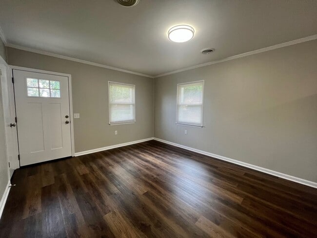 Photo - Three bedroom, 1 bath house in Burlington