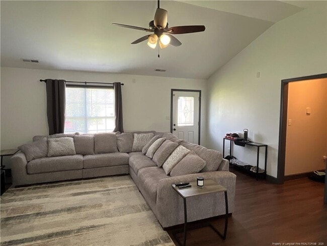 Photo - 142 Crestwood Ln