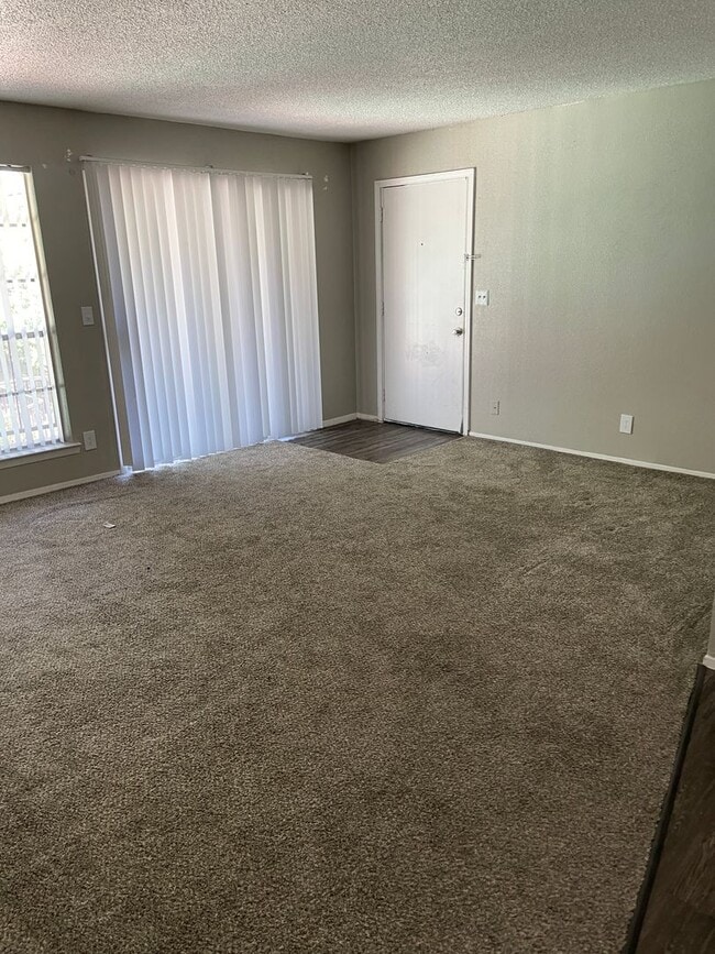 Photo - 2417 E 55th Pl Unidad 2417 E. 55th Pl. 22