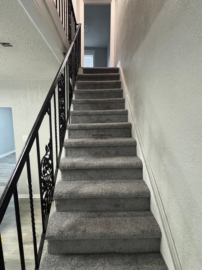 Photo - 5563 Matthews St