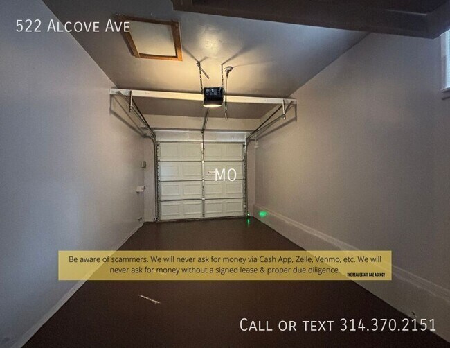 Beautifully Updated 3 Bed/1.5 Bath with Fi... House House Rental in