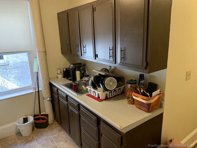 Photo - 153 Kelton St