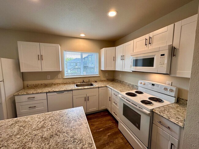 Photo - 1397 E Cypress Ave Unit A