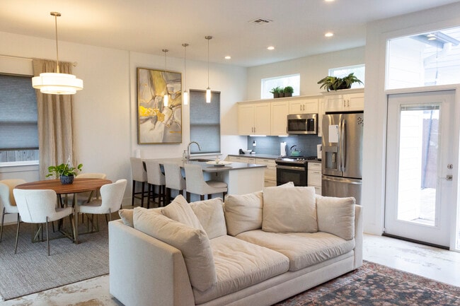 Photo - 1409 Singleton Ave