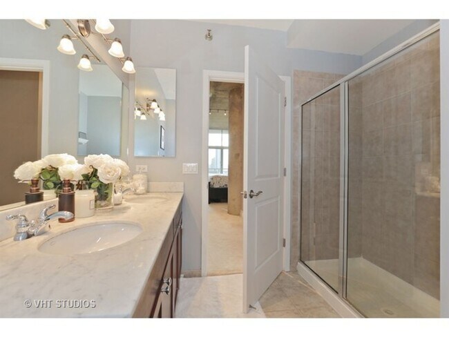 Photo - 700 N Larrabee St Unit 1211