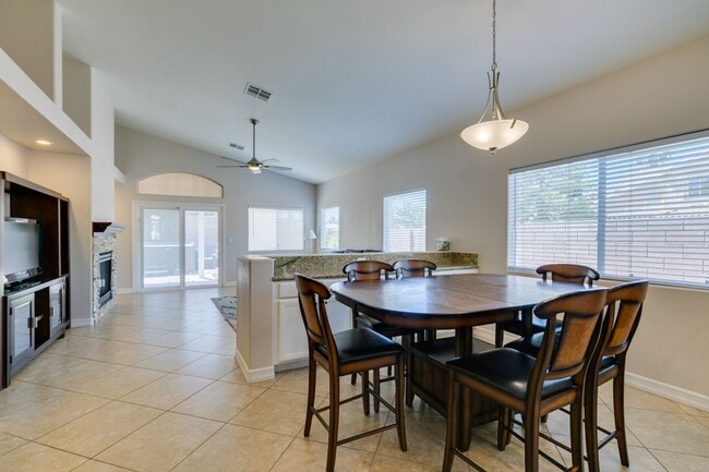 Photo - IMMACULATE & IMMEDIATE OCCUPANCY 3BEDROOM GREEN VALLEY BEAUTY!