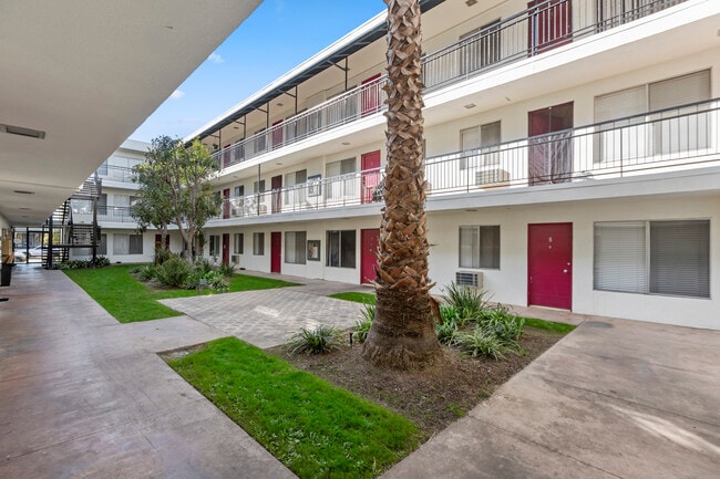 Photo - 800 Linden LLC