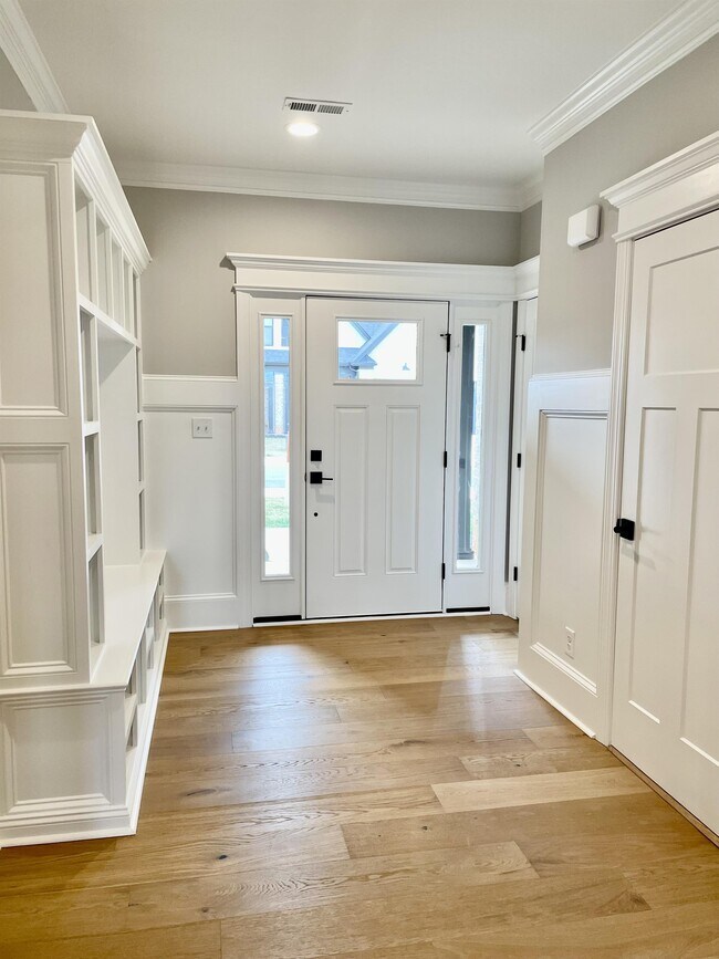 Photo - 1037 S Westyn Lp