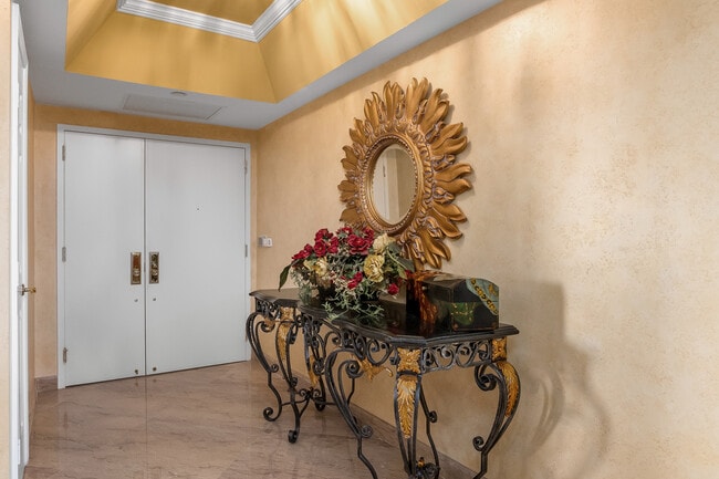 Photo - 7117 Pelican Bay Blvd