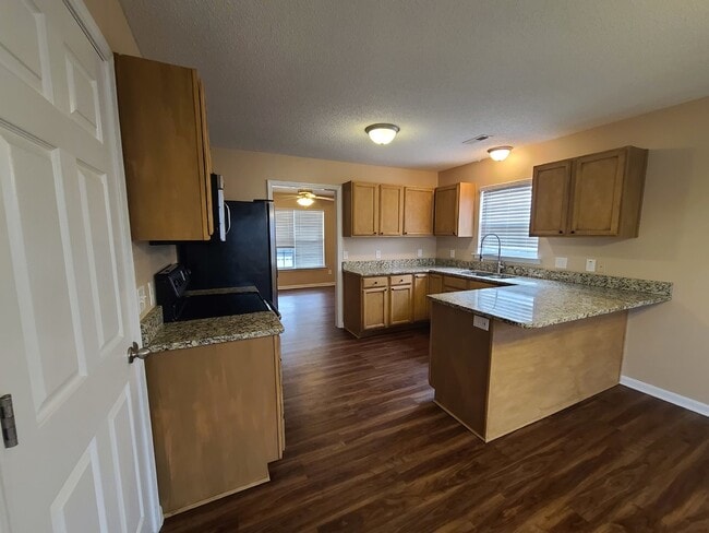 Photo - 310 Mattocks Ave