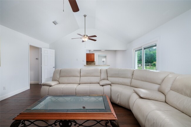Building Photo - 12826 Hill Dr