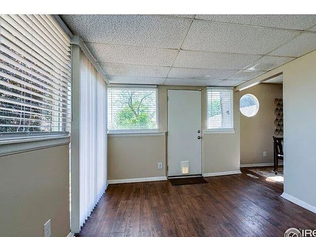 Photo - 4 Bedroom 2 bath split level home - Available in June!