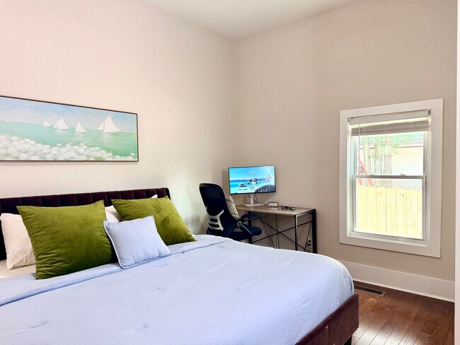 906 Metropolitan Pkwy SW