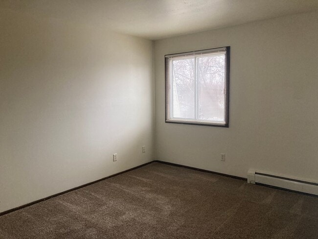 Photo - Colony Court Apartments LLC