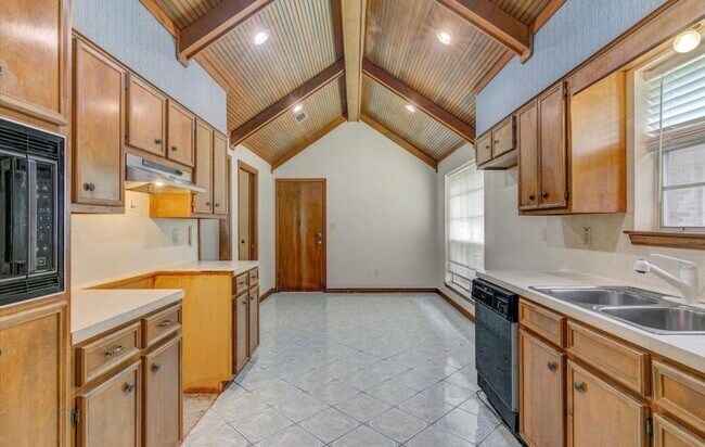 Photo - 1119 Meadowvale Dr