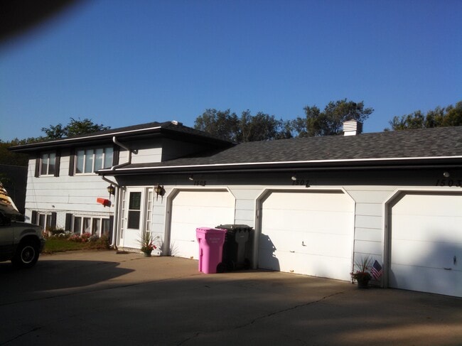 Photo - 1507 S Maple St Unit 1507