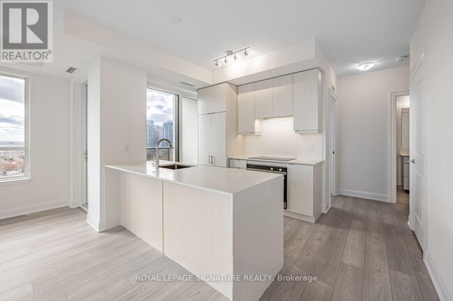 Photo - 36 Elm Dr W Unit 1107