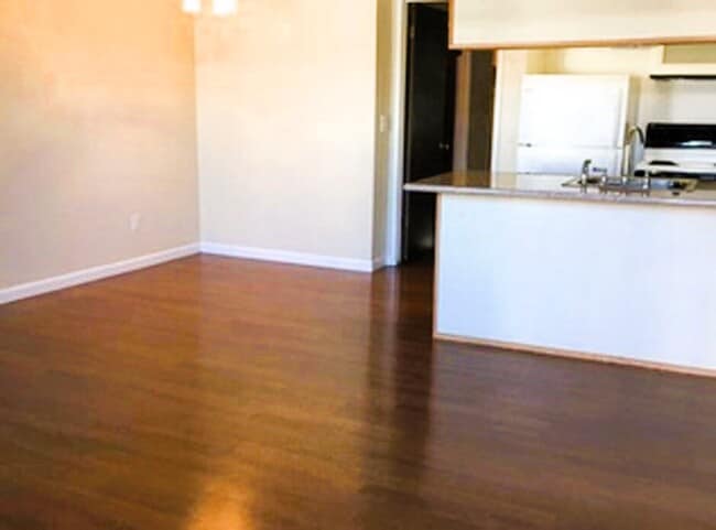 Sandpiper Apartments
