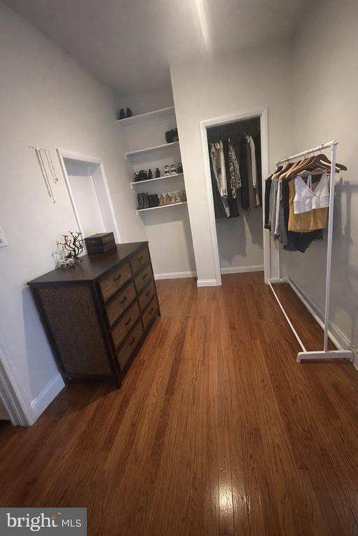 Building Photo - 414 S 15th St Unit 1R