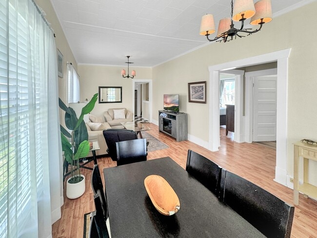 Photo - 1504 Christopher Columbus Blvd