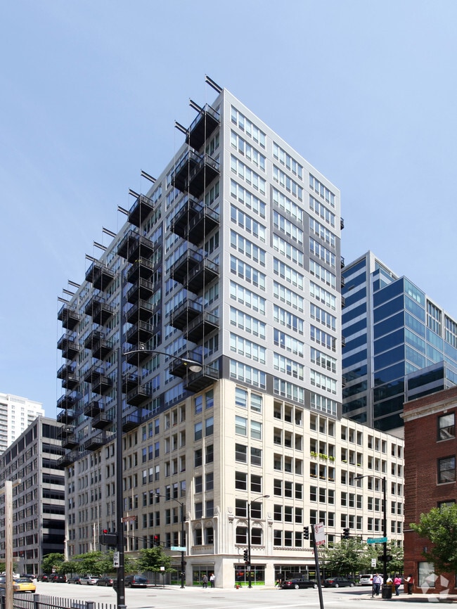 Primary Photo - Quincy 565