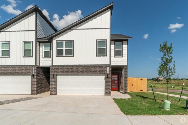 Building Photo - 19500 Molly Dr Rental