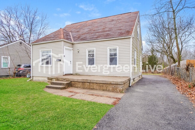 Building Photo - 2181 Middlehurst Dr