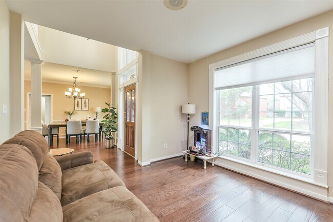 Photo - 3234 Shadowleaf Dr