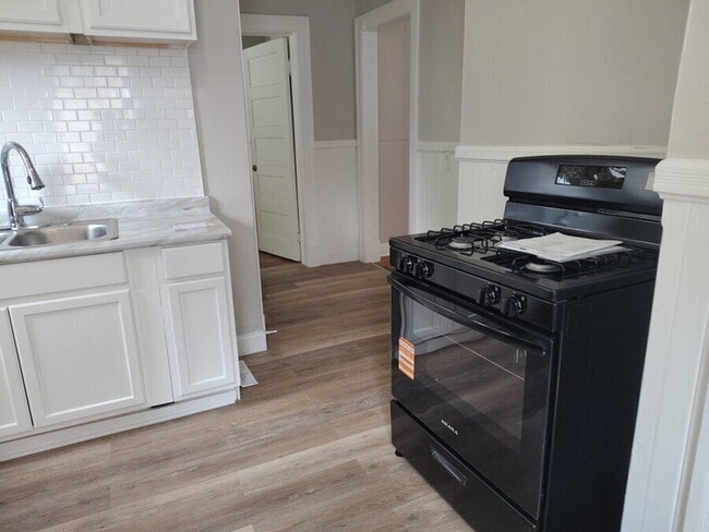 Photo - 1334 W 89th St Unit 1