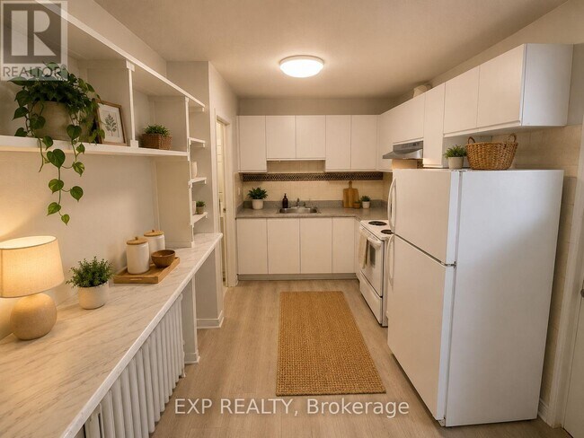 Photo - 2146 Danforth Ave