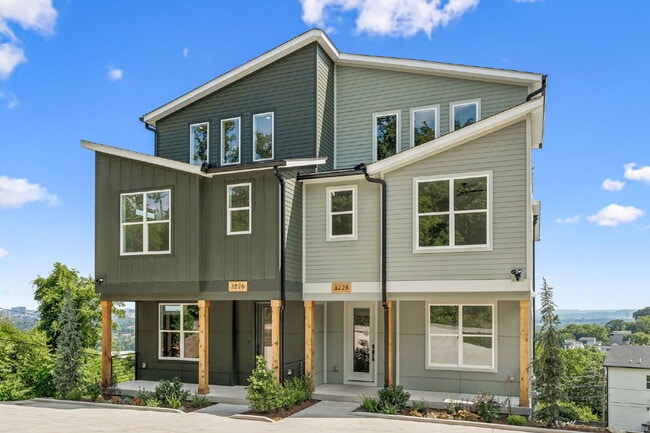 Photo - "Spacious 4-Bed, 4-Bath Gem in Nashville -...