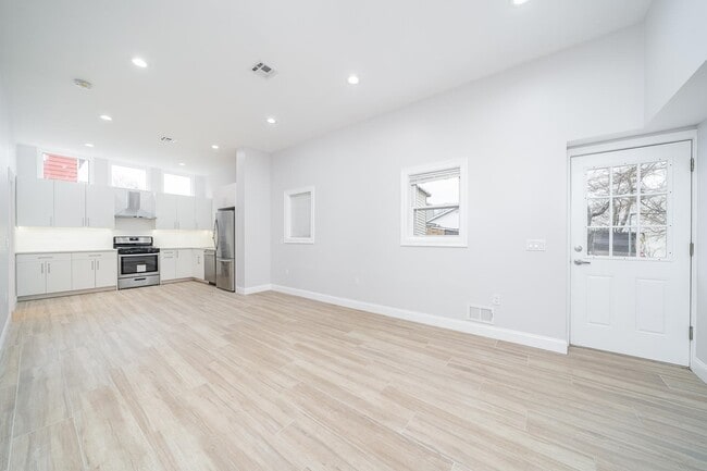 Photo - 25 Helen St Unit #1